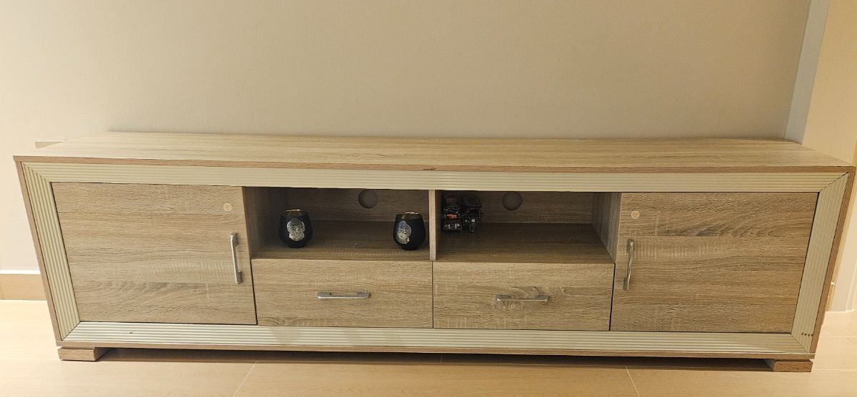 Tv unit photo 2