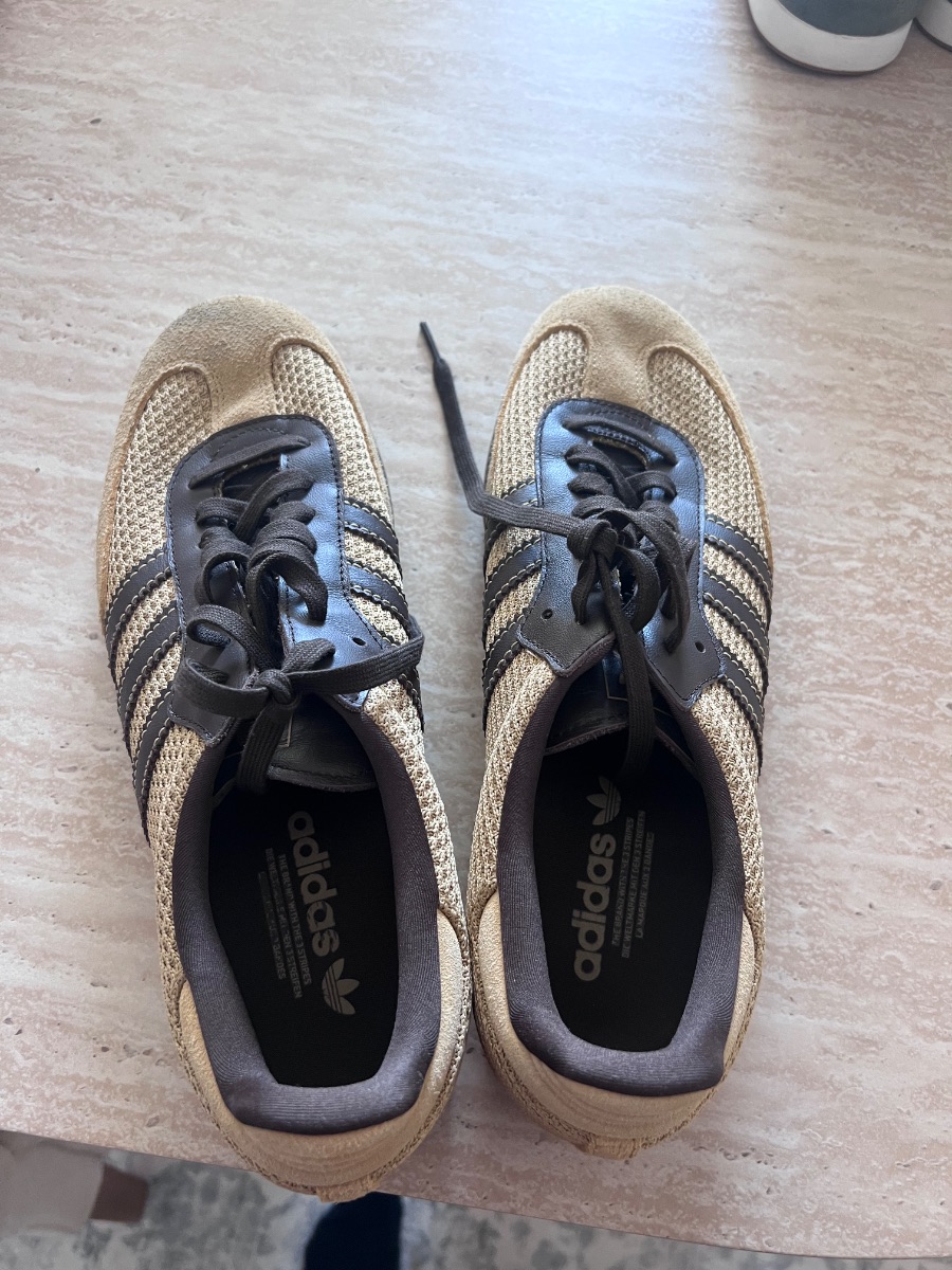 Adidas sambas