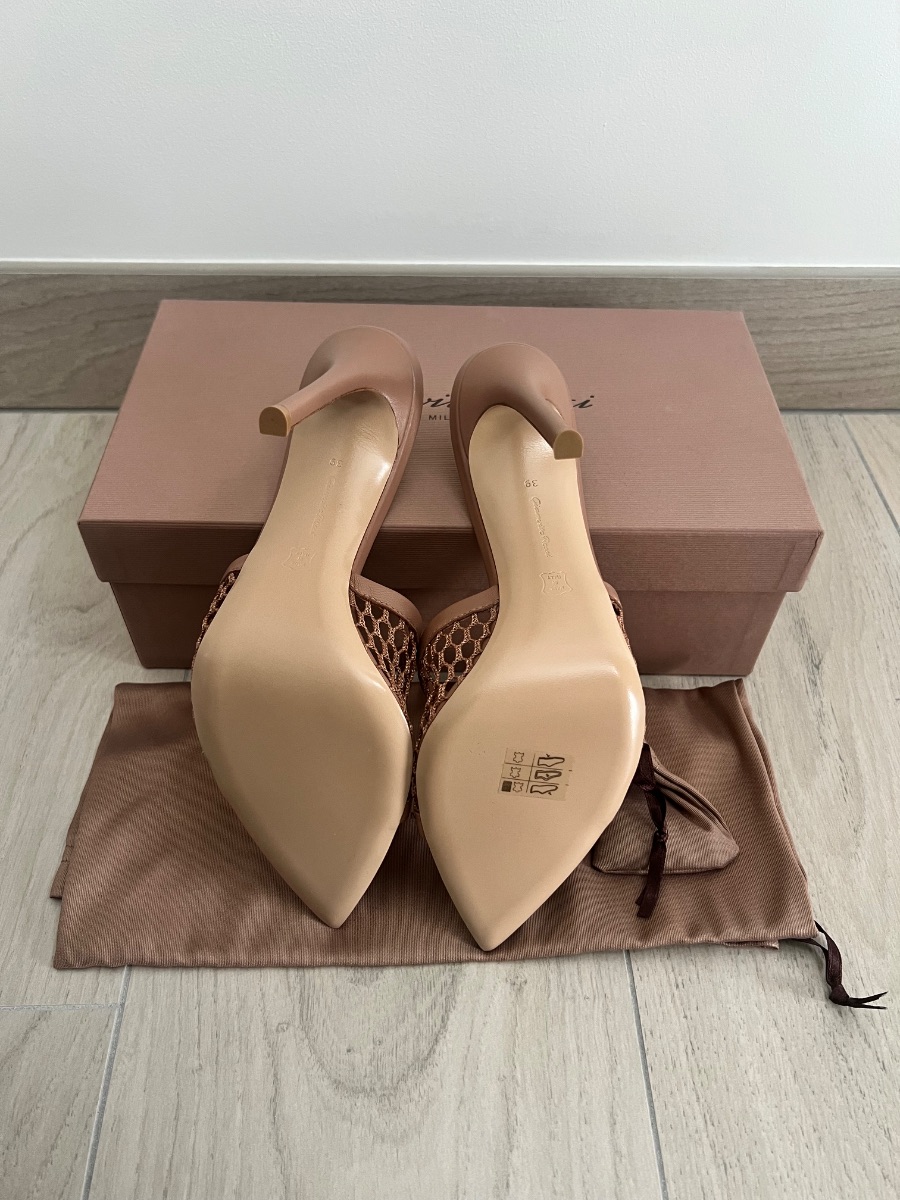Gianvito Rossi Alisia Mules size 39 / UK6 photo 2
