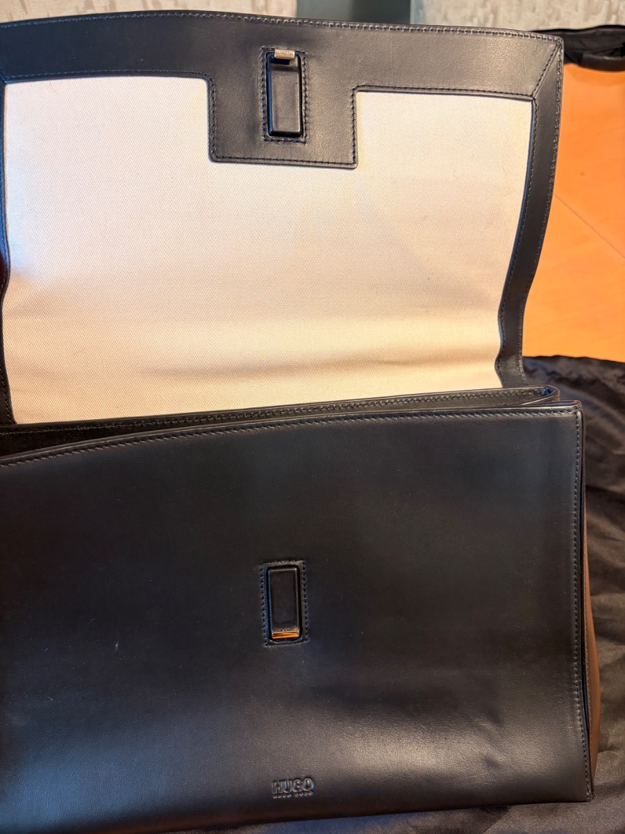 Hugo Boss Handbag photo 3