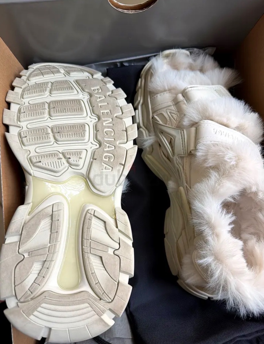 Balenciaga Fur-trim sandals photo 3