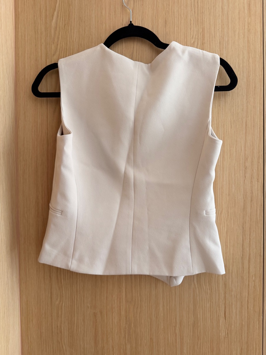 Zara Waistcoat XS photo 3