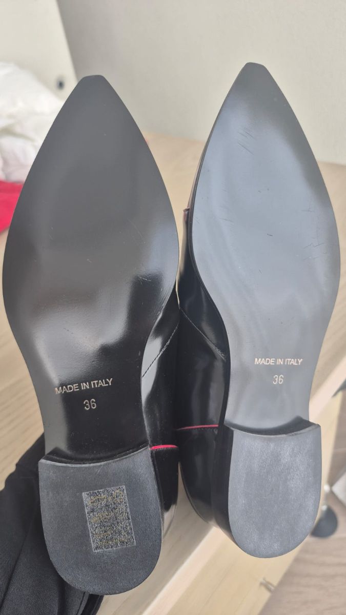 Calzoleria Toscana Black Leather Slip-On Loafers photo 3