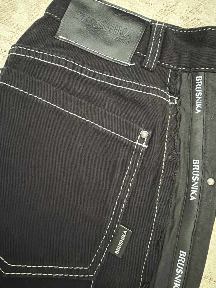 Brusnika Jeans photo 3