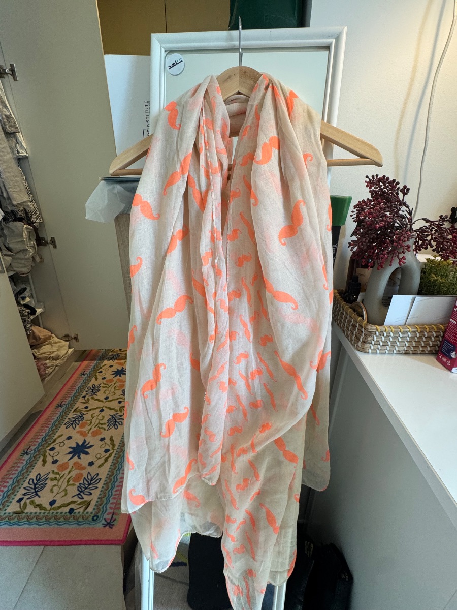 Patterned scarf