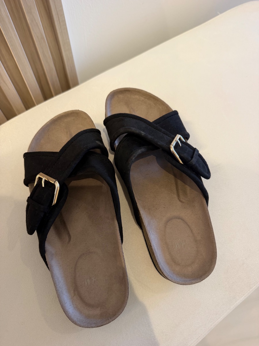 Black H&M sandals
