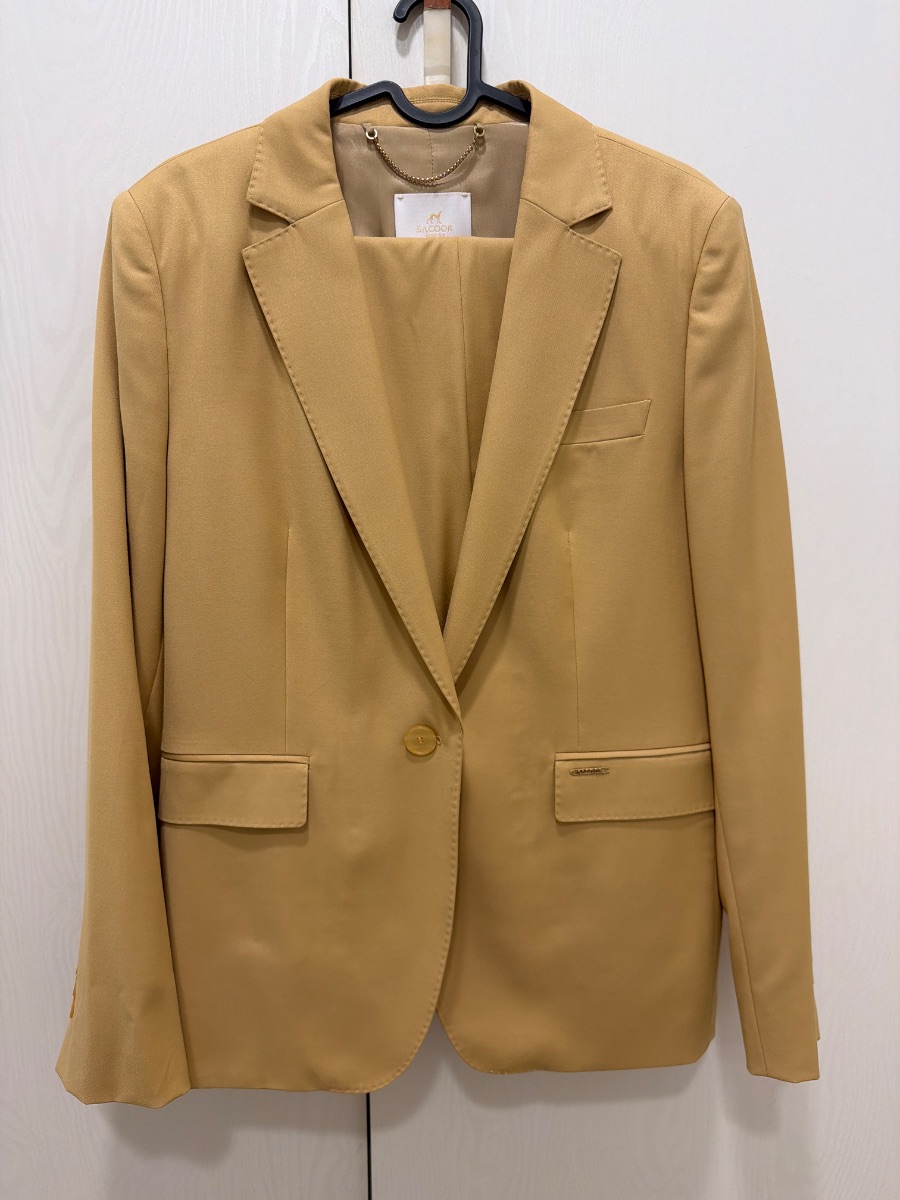 Women suit Sacoor brothers