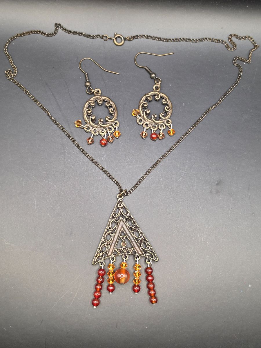 Bronze jewellery set with semi-precious stones photo 2