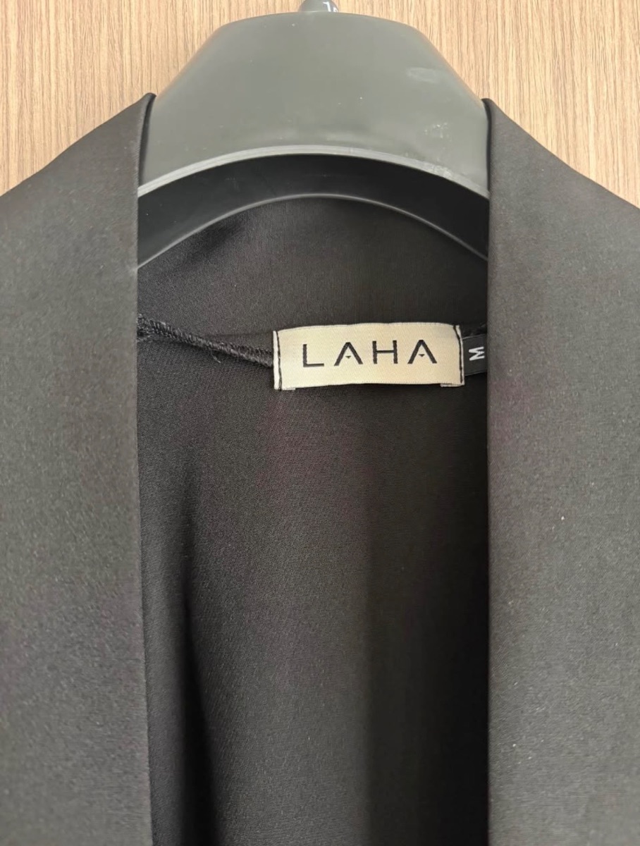 Classy LAHA abaya photo 2