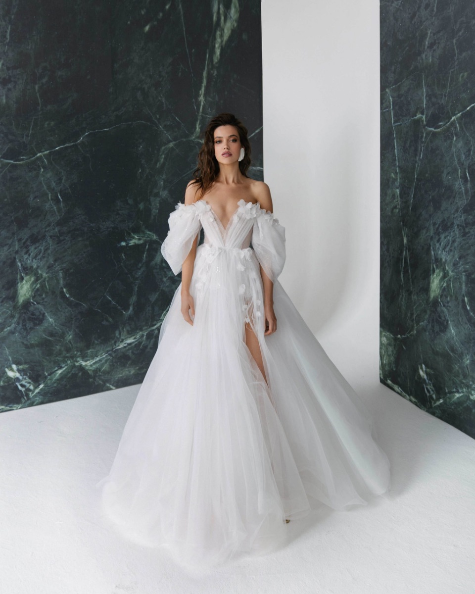 Wedding Dress with Veil - Mary Trufel