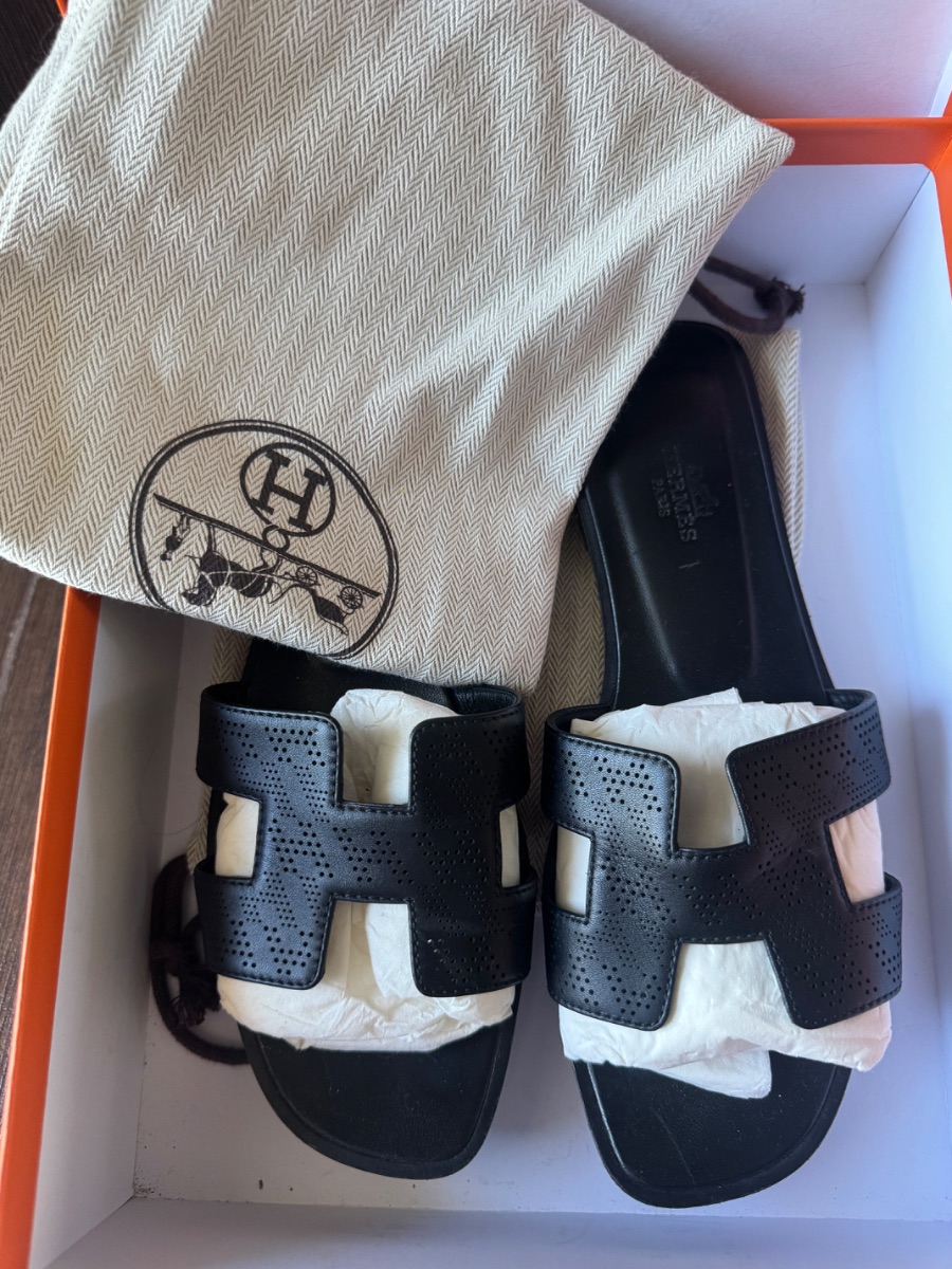 Hermes slippers