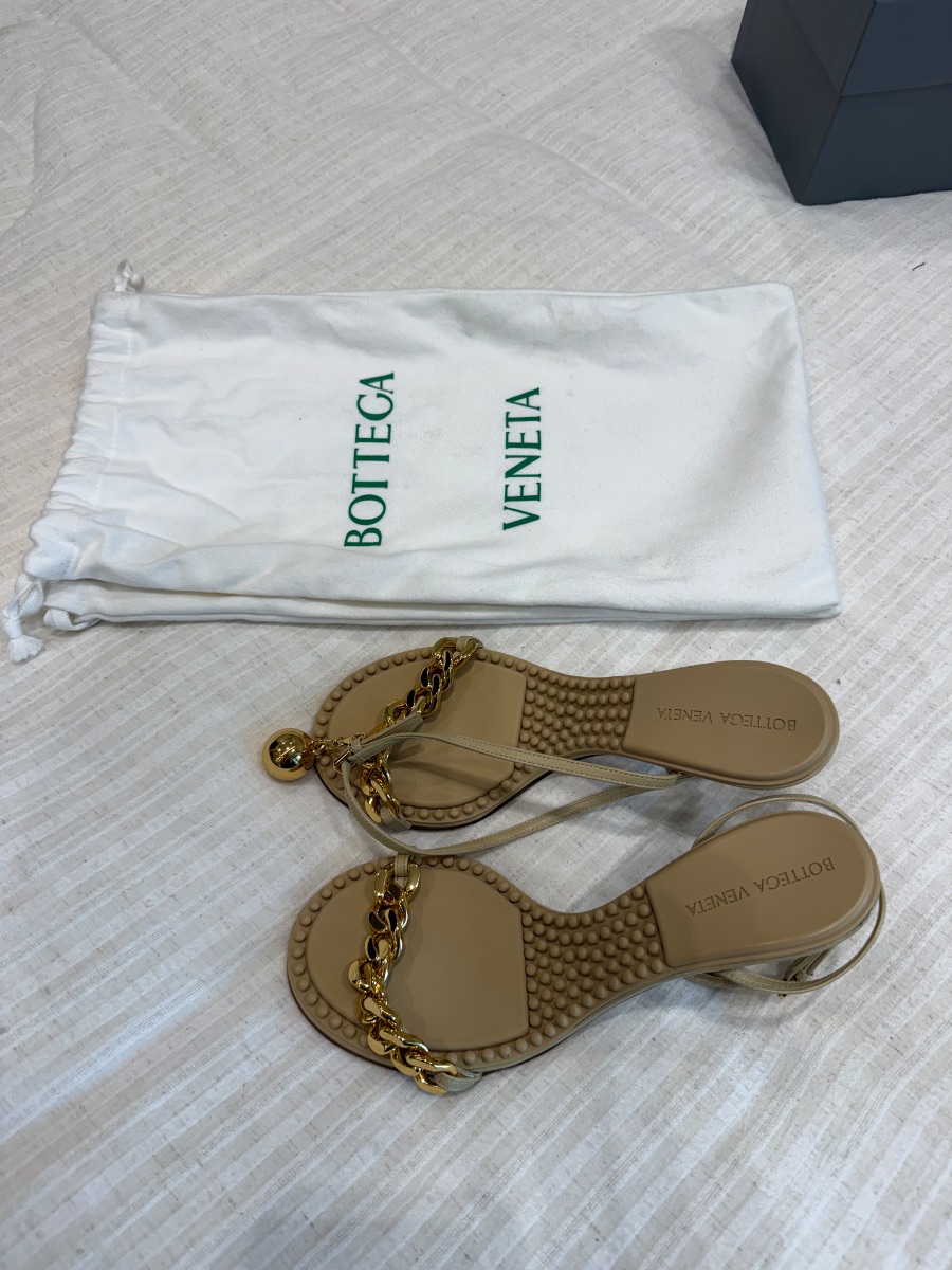 Bottega Veneta Dot heels never worn photo 3
