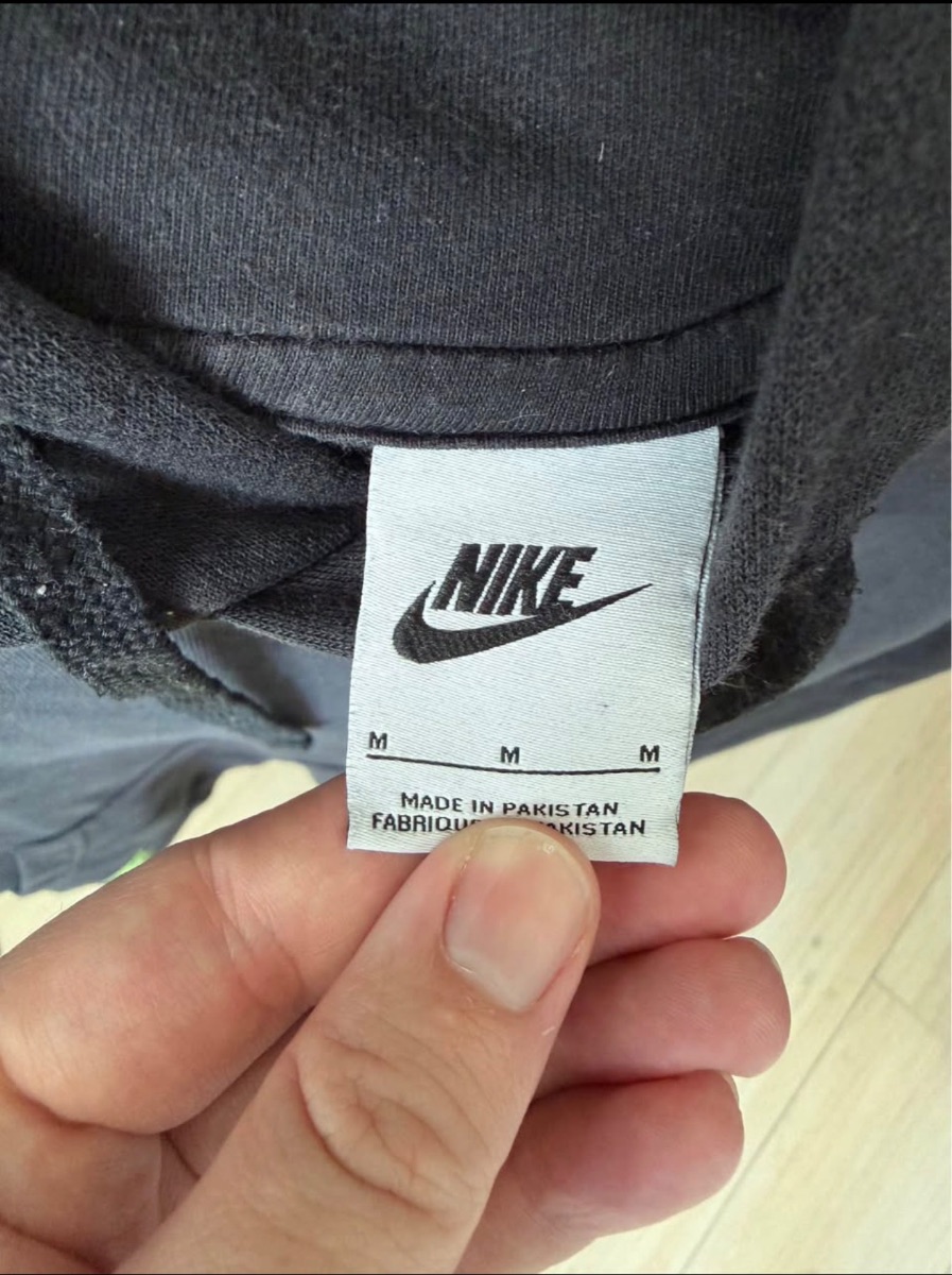 Nike Hoodie photo 3