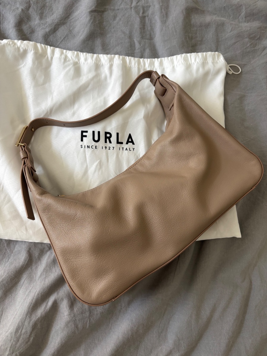 Furla bag photo 2