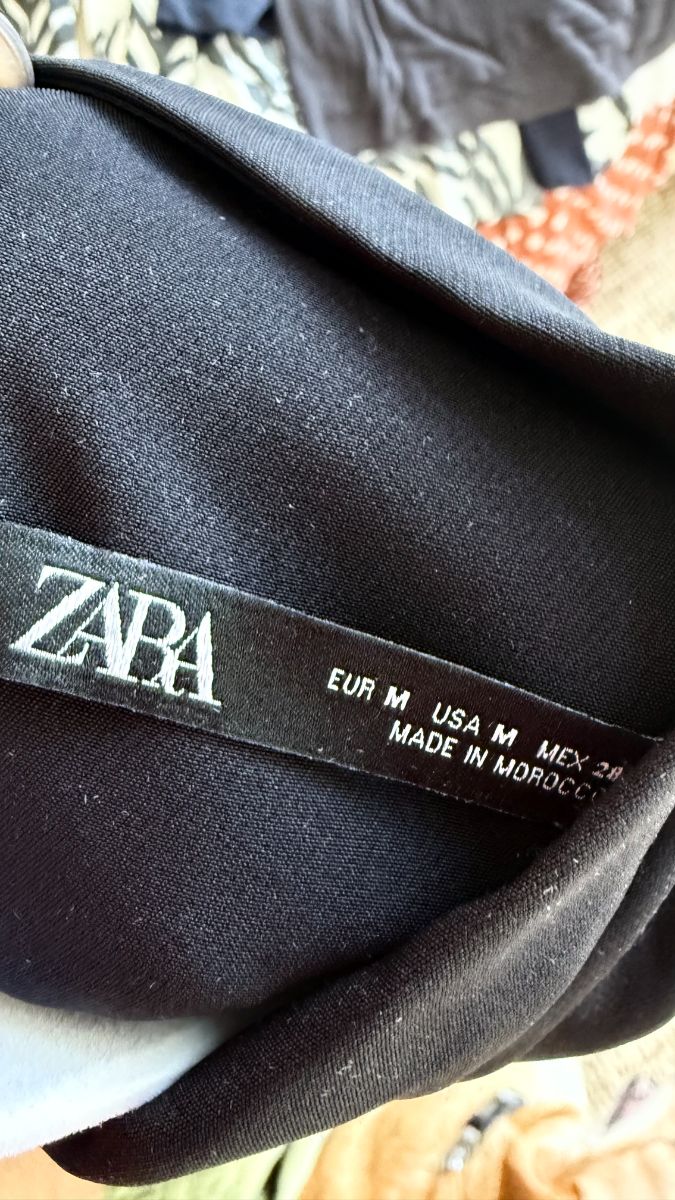 Zara Black Sleevless Smart Blouse Medium photo 3