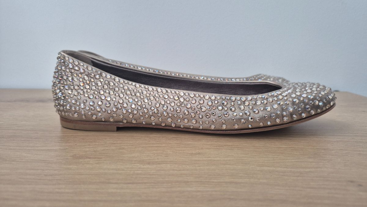 Giuseppe Zanotti crystal embellished pumps