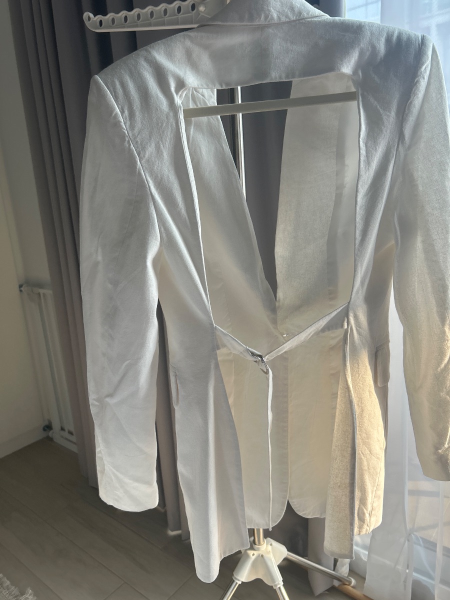 Stratavatious Blazer photo 2