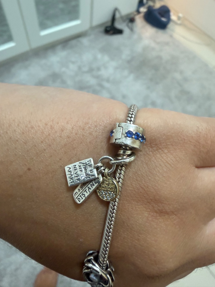 Pandora bracelet with 3 charms photo 3