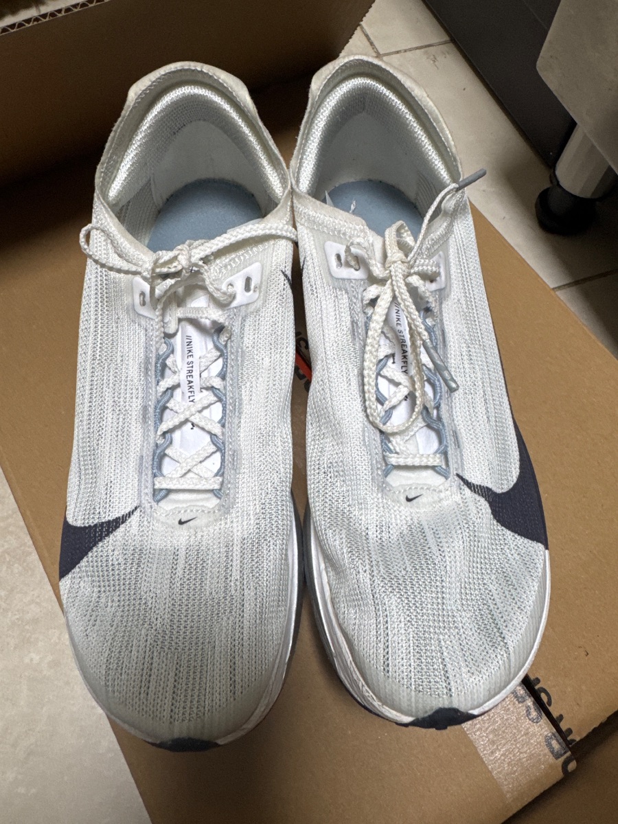 Nike Light weight running shoes