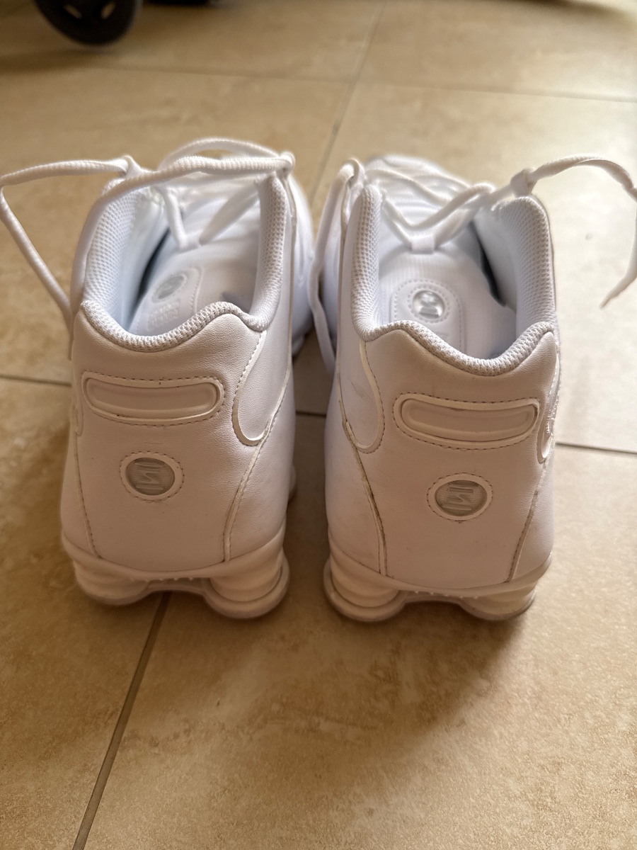 Men’s Nike Shox photo 3