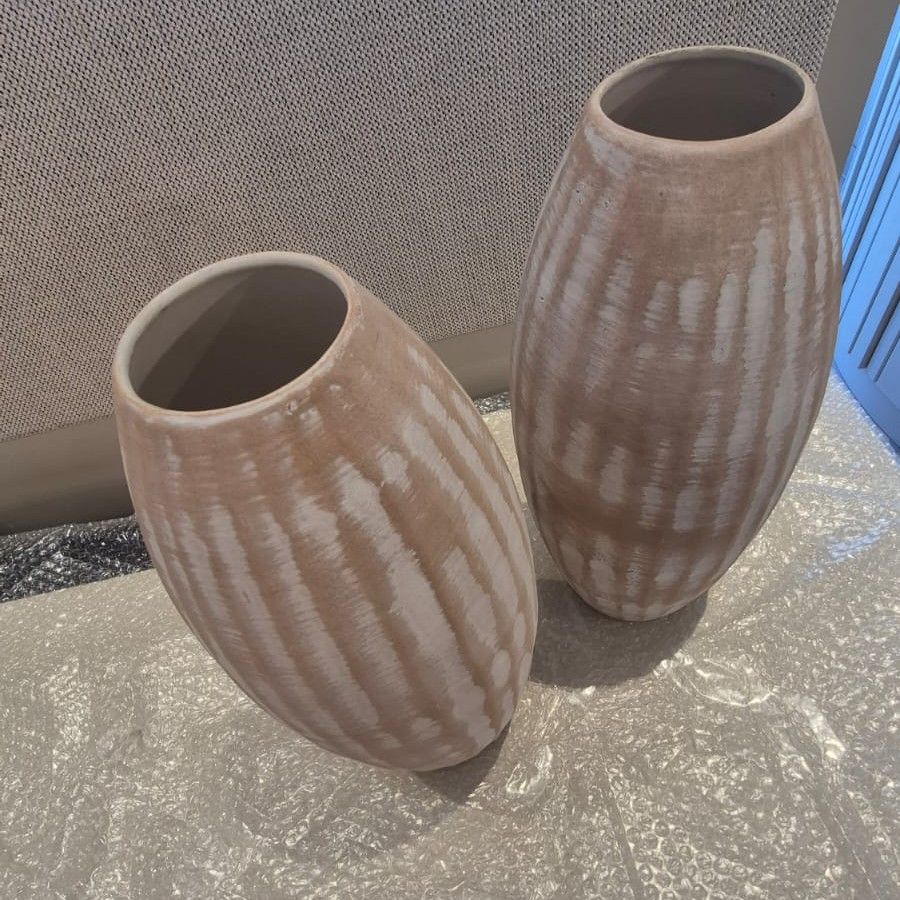 OMA Living Mud Vases. photo 2
