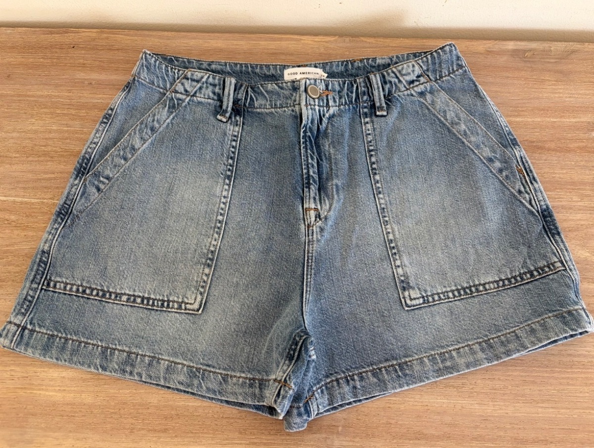 Good American lite linen shorts
